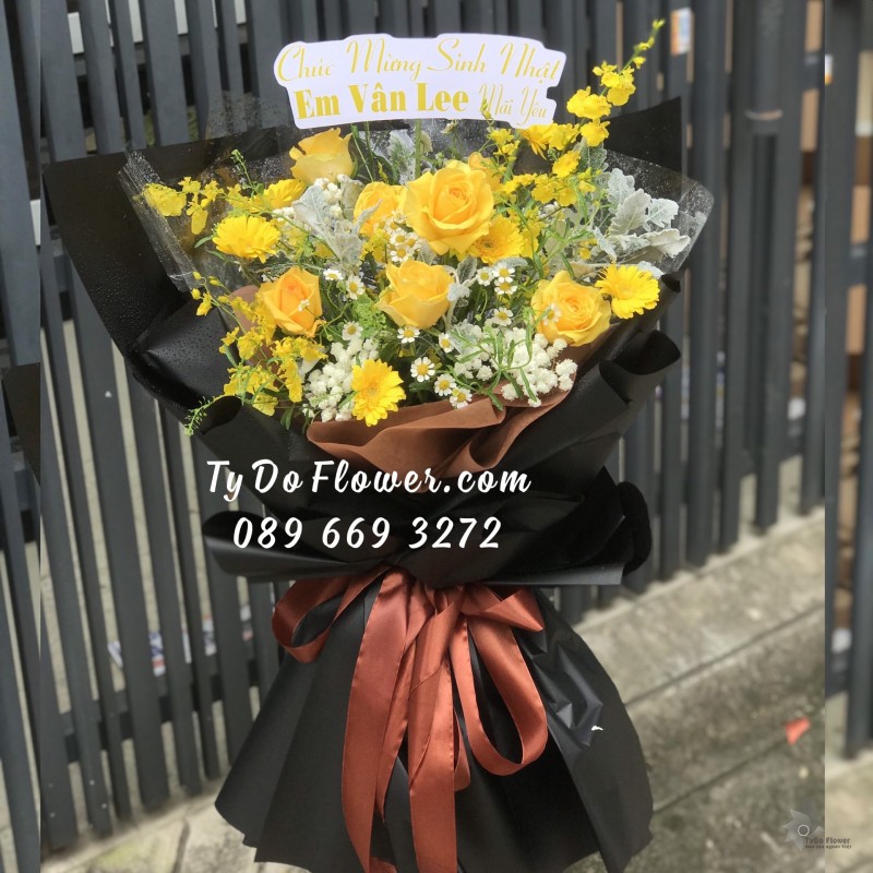 B0123207 BÓ HOA CHÚC MỪNG SINH NHẬT