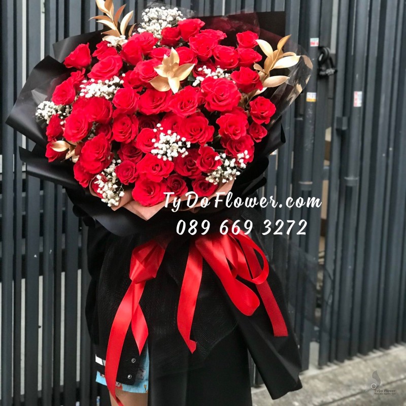 B0123208 BÓ HOA HỒNG ĐỎ HOA CHÚC MỪNG
