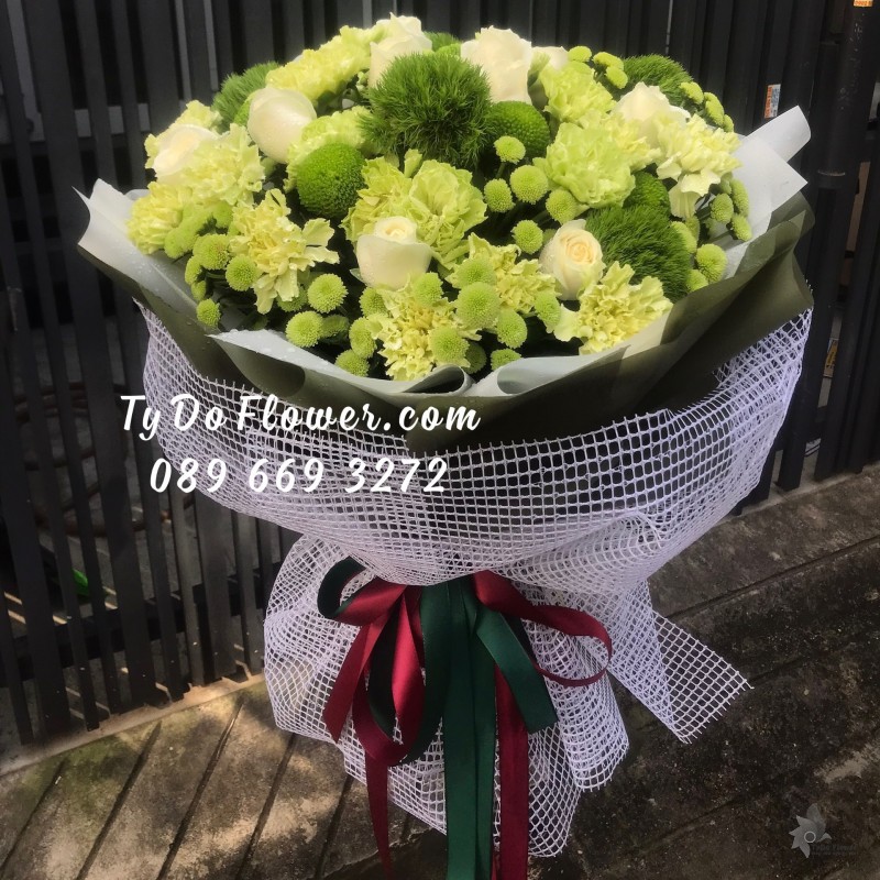 B0123212 BÓ HOA CHÚC MỪNG