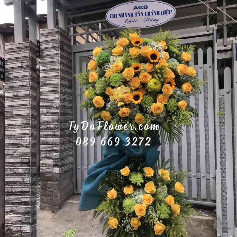 KCM0123228 KỆ HOA CHÚC MỪNG