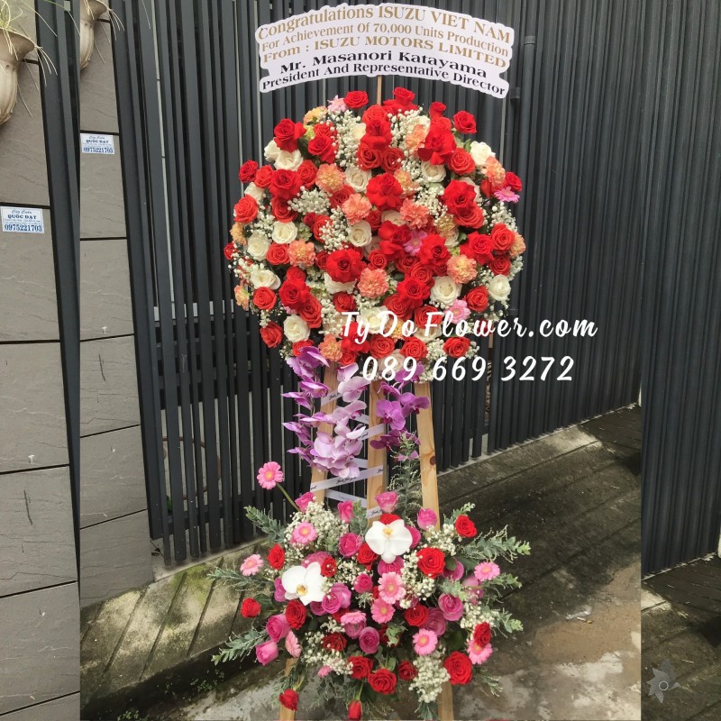 KCM0123229 KỆ HOA CHÚC MỪNG