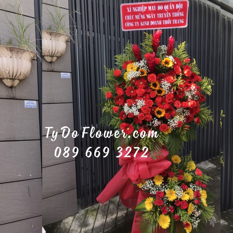 KCM0123234 KỆ HOA CHÚC MỪNG