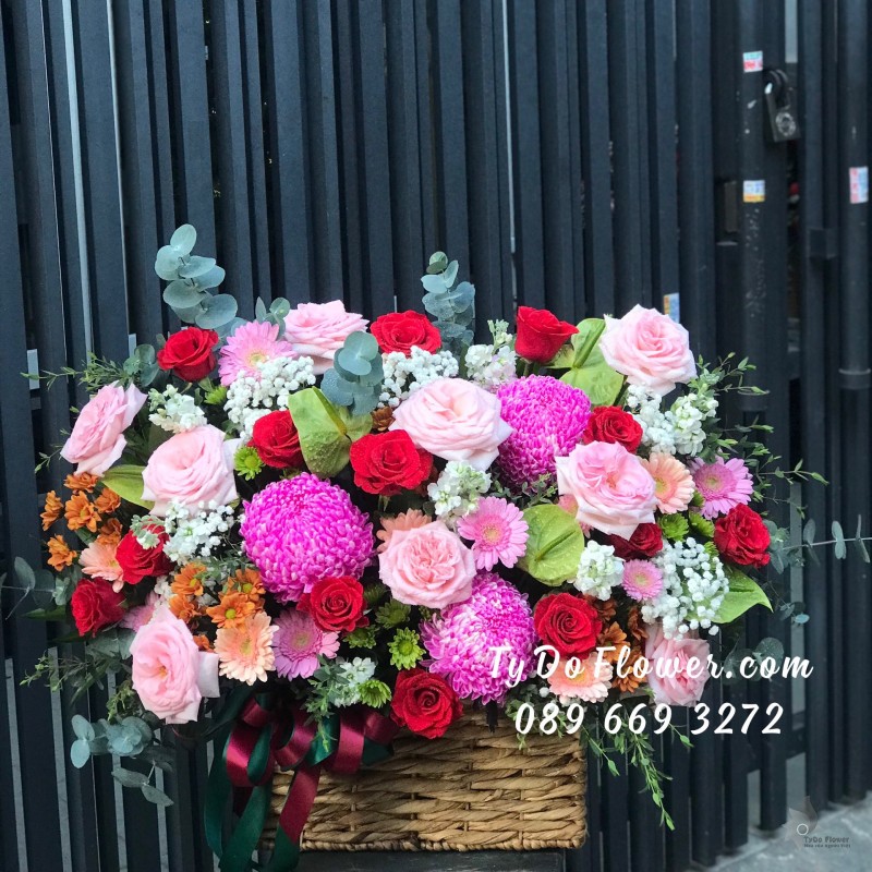 G0123244 GIỎ HOA CHÚC MỪNG