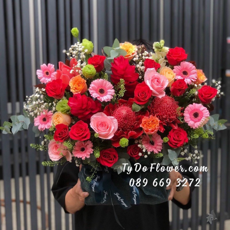 G0323309 GIỎ HOA CHÚC MỪNG