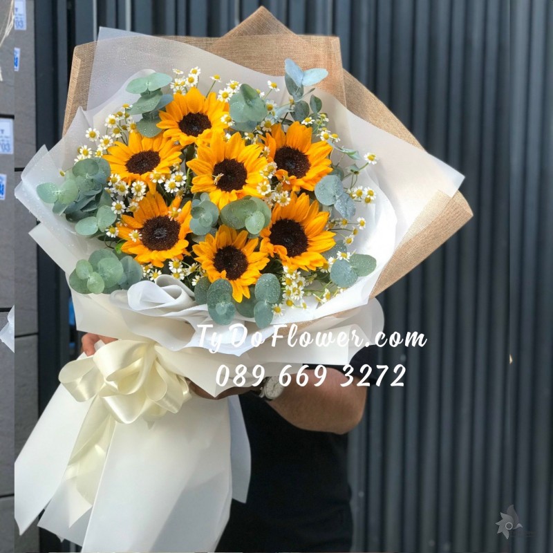 B0323327 BÓ HOA HƯỚNG DƯƠNG HOA CHÚC MỪNG