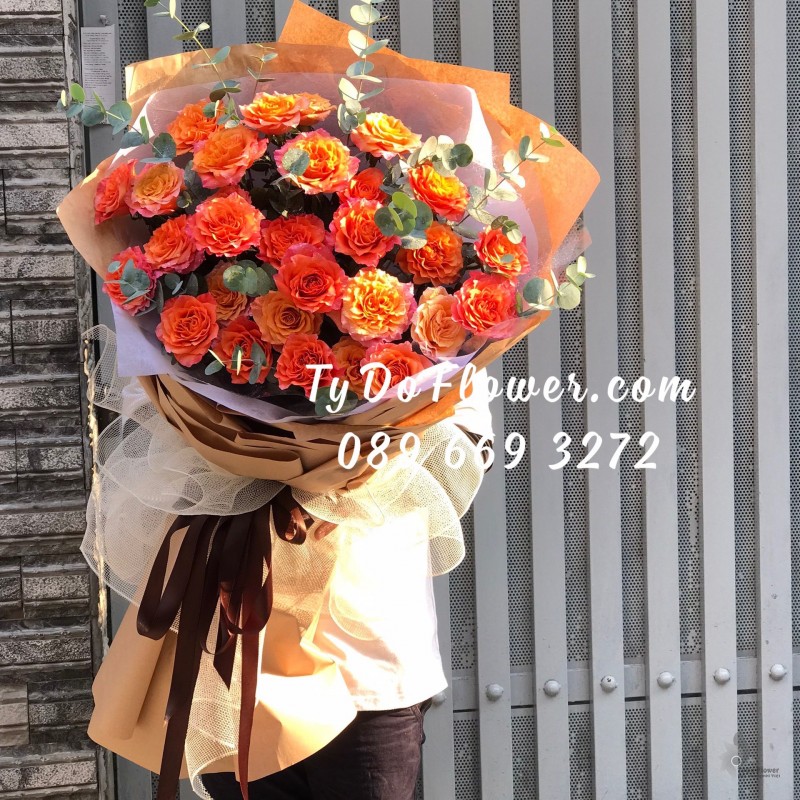 B0323340 BÓ HOA HỒNG CAM SPIRIT ROSE HOA CHÚC MỪNG