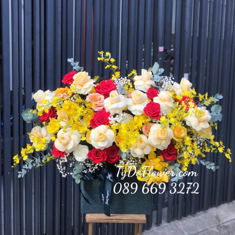 G0323356 GIỎ HOA HỒNG HOA CHÚC MỪNG