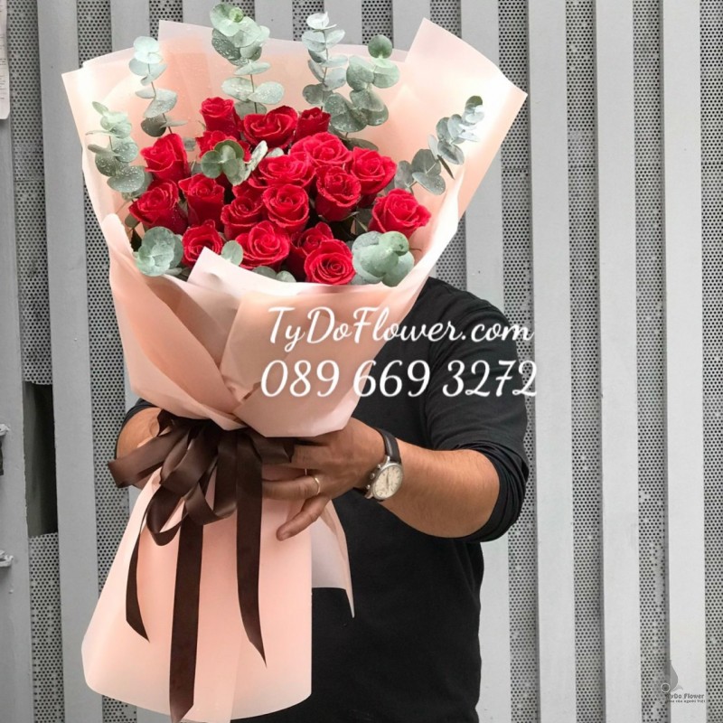B0323373 BÓ HOA HỒNG ĐỎ HOA CHÚC MỪNG