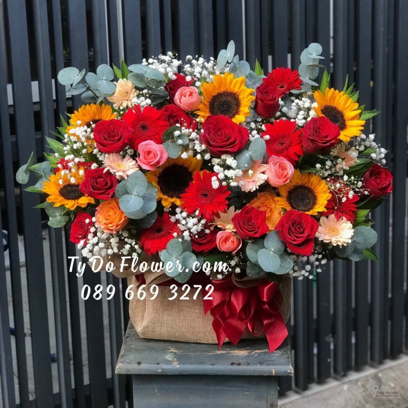 GIỎ HOA CHÚC MỪNG