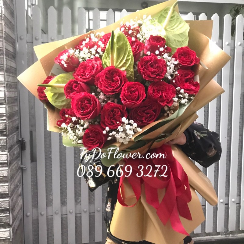 B0323389 BÓ HOA HỒNG ĐỎ RED OHARA ROSES HOA CHÚC MỪNG