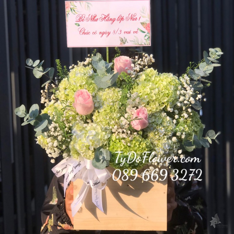 GIỎ HOA CẨM TÚ CẦU HOA CHÚC MỪNG
