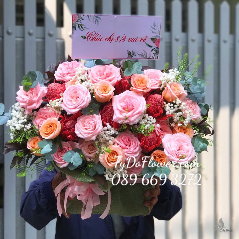 G0323405 GIỎ HOA CHÚC MỪNG