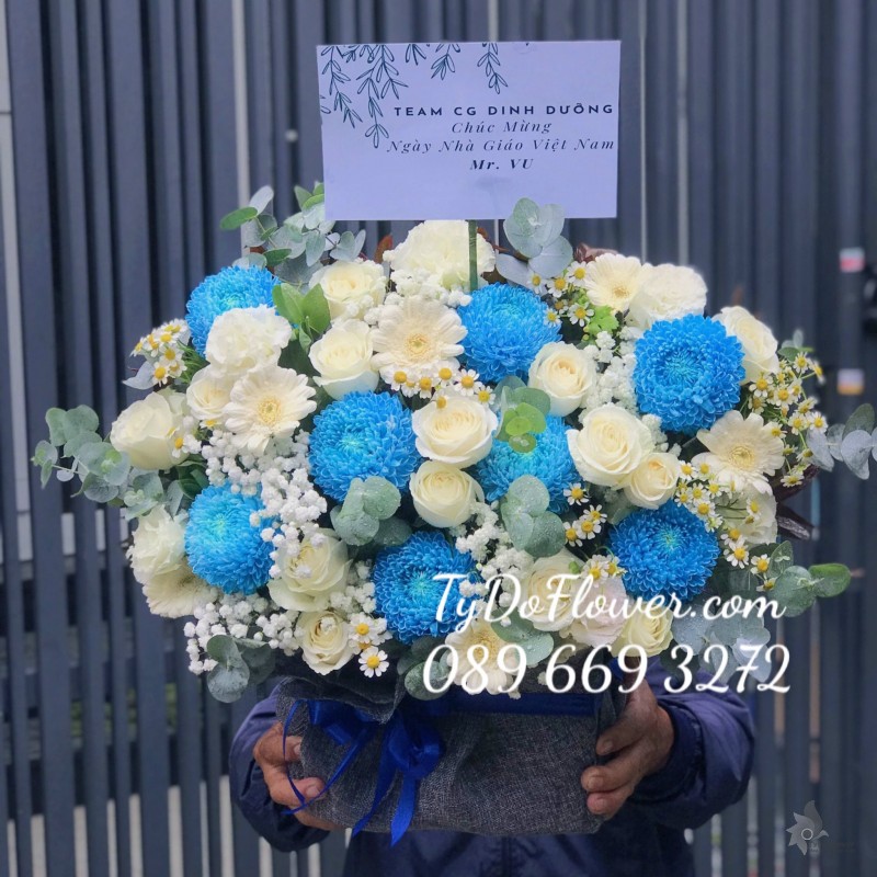 G0323418 GIỎ HOA CHÚC MỪNG