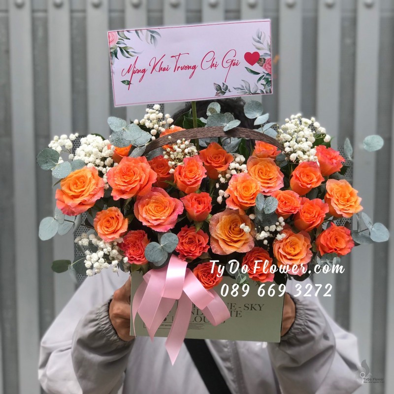 GIỎ HOA HỒNG CAM SPIRIT ROSES Hoa Chúc Mừng