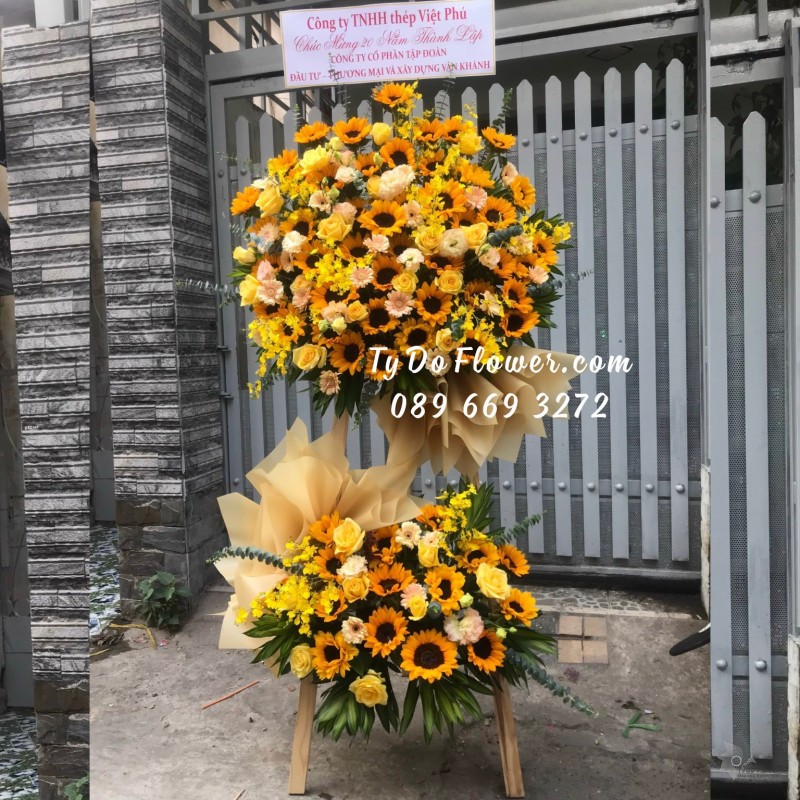 KCM0323525 KỆ HOA CHÚC MỪNG