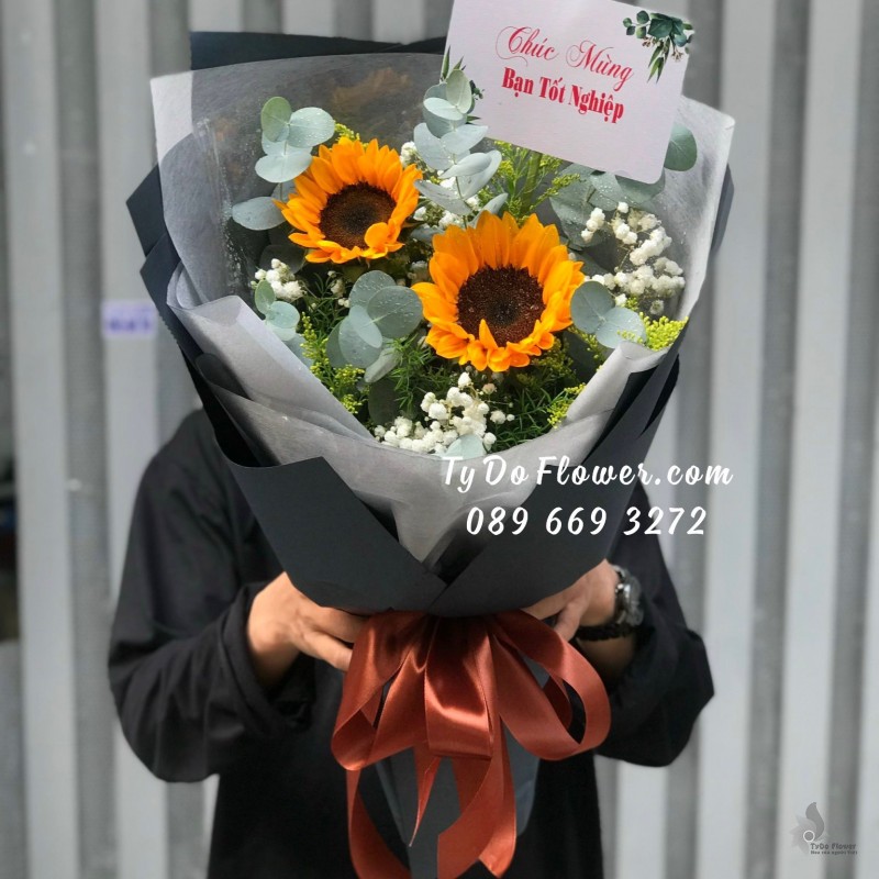 B0423572 BÓ HOA HƯỚNG DƯƠNG Hoa Chúc Mừng Tốt Nghiệp