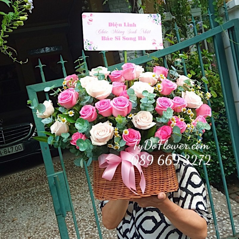 GIỎ HOA HỒNG SEN mix HỒNG KEM Hoa Chúc Mừng Sinh Nhật