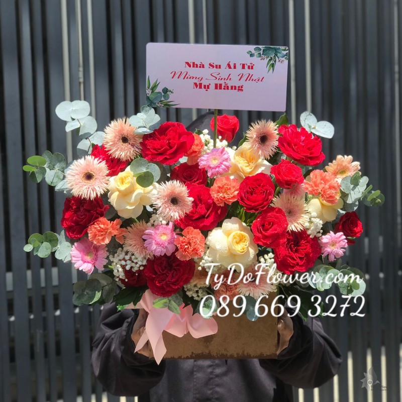 G0523615 GIỎ HOA CHÚC MỪNG SINH NHẬT