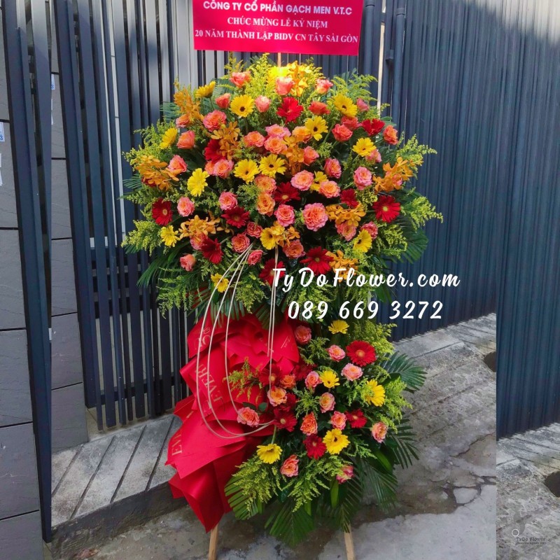 KCM0523623 KỆ HOA CHÚC MỪNG LỄ KỶ NIỆM THÀNH LẬP