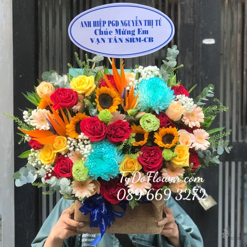 G0523651 GIỎ HOA CHÚC MỪNG NHẬN CHỨC