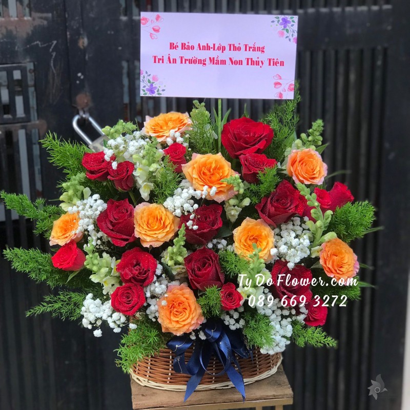 GIỎ HOA TRI ÂN TRƯỜNG LỚP