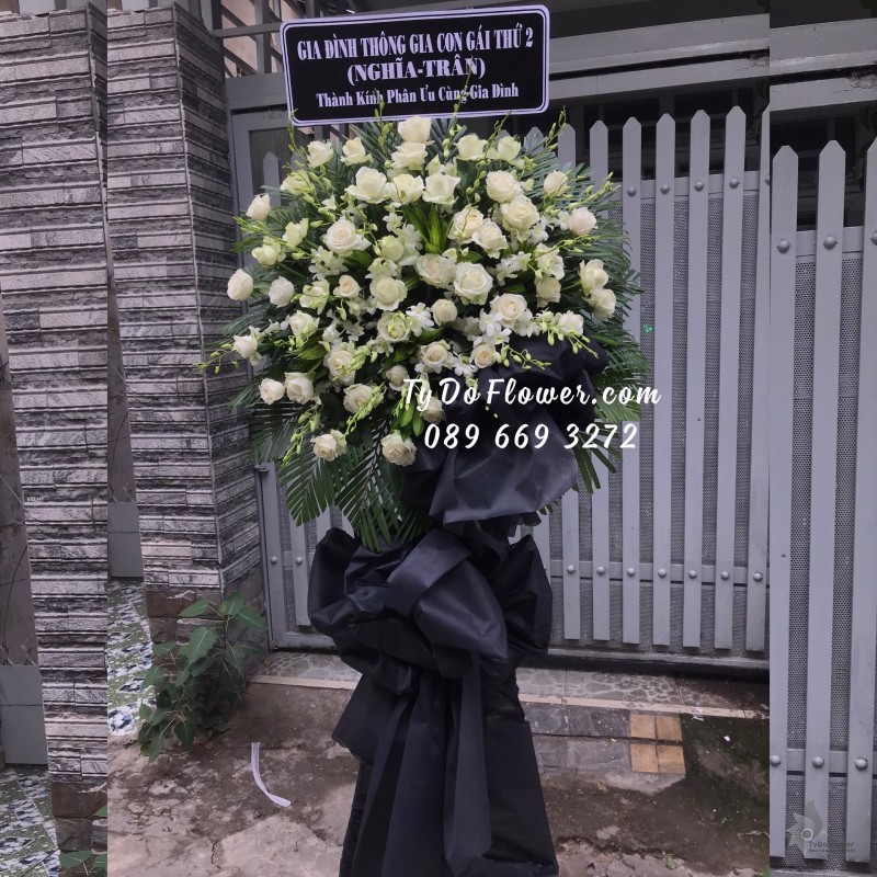 KCB0523681 KỆ HOA TANG LỄ VÒNG HOA CHIA BUỒN Thành Kính Phân Ưu