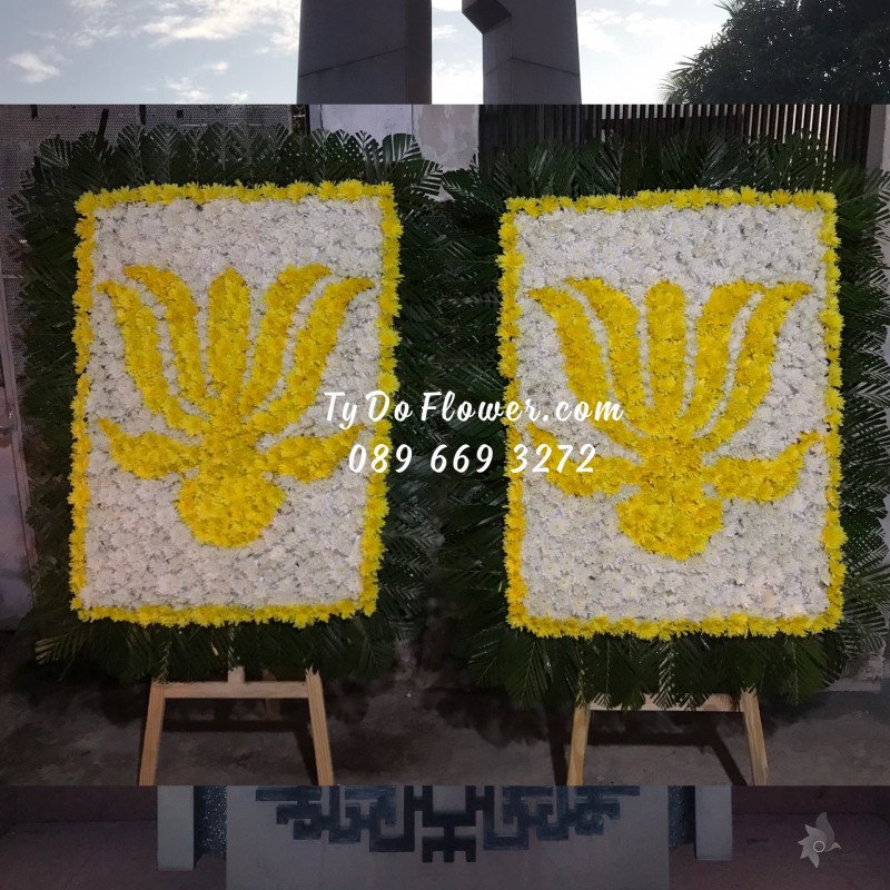KCM0523682 HOA MỪNG LỄ PHẬT ĐẢNG Hoa Tạo Hình Bông Sen Vàng