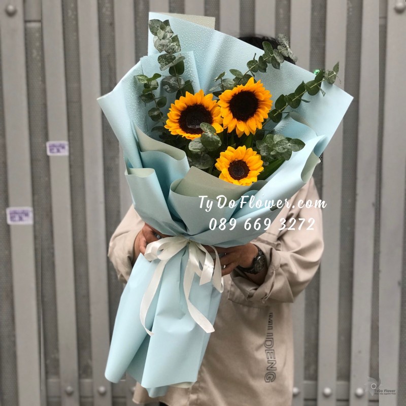 B0523686 BÓ HOA HƯỚNG DƯƠNG Hoa Chúc Mừng