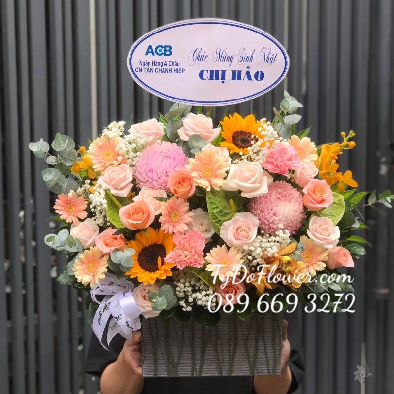 G0523688 GIỎ HOA CHÚC MỪNG SINH NHẬT