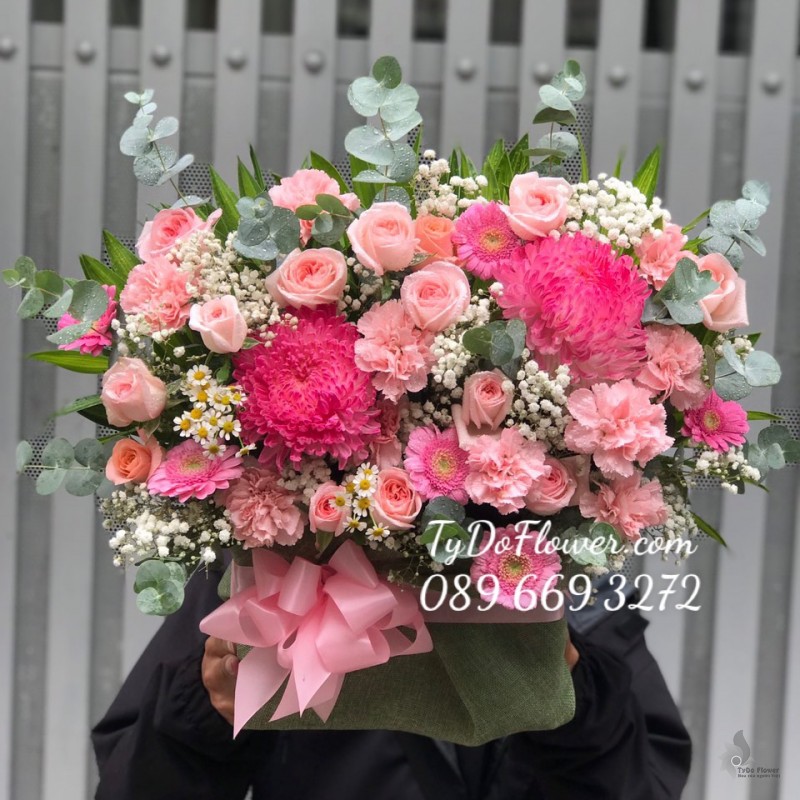 G0623702 GIỎ HOA CHÚC MỪNG