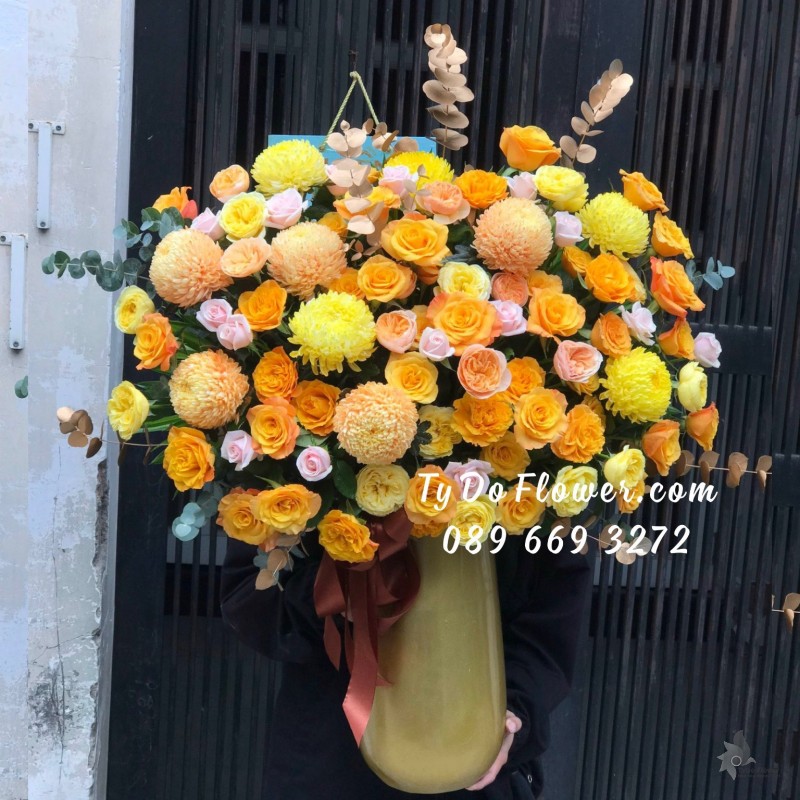 BI0623709 BÌNH HOA CHÚC MỪNG VÀNG CAM