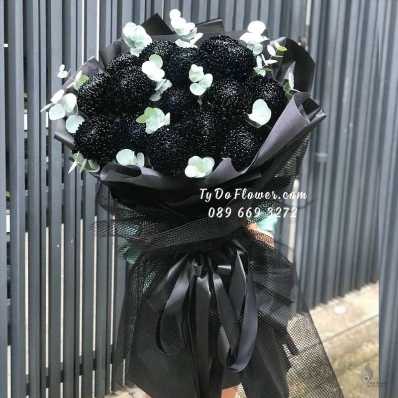 B0623734 BÓ HOA CÚC MẪU ĐƠN MÀU ĐEN