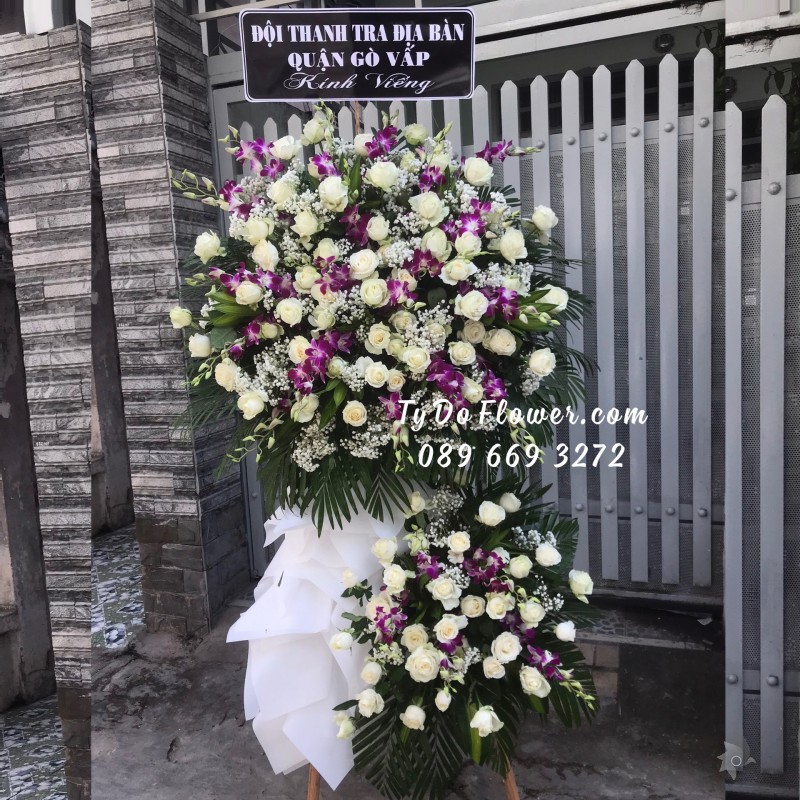 KCB0623798 KỆ HOA TANG LỄ VÒNG HOA CHIA BUỒN Hoa Kính Viếng