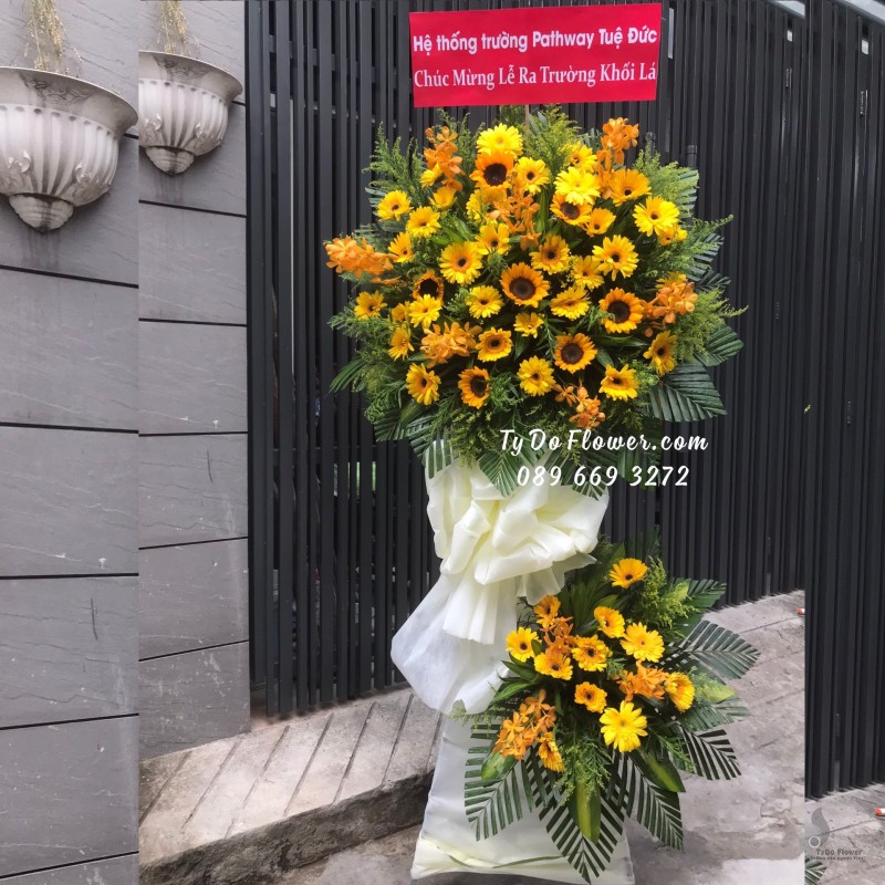 KCM0623809 KỆ HOA CHÚC MỪNG LỄ RA TRƯỜNG