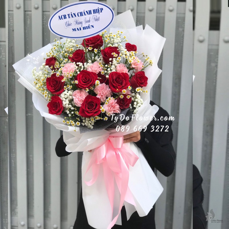 B0723819 BÓ HOA HỒNG ĐỎ ECUARDOR mix CẨM CHƯỚNG HỒNG Hoa Chúc Mừng Sinh Nhật