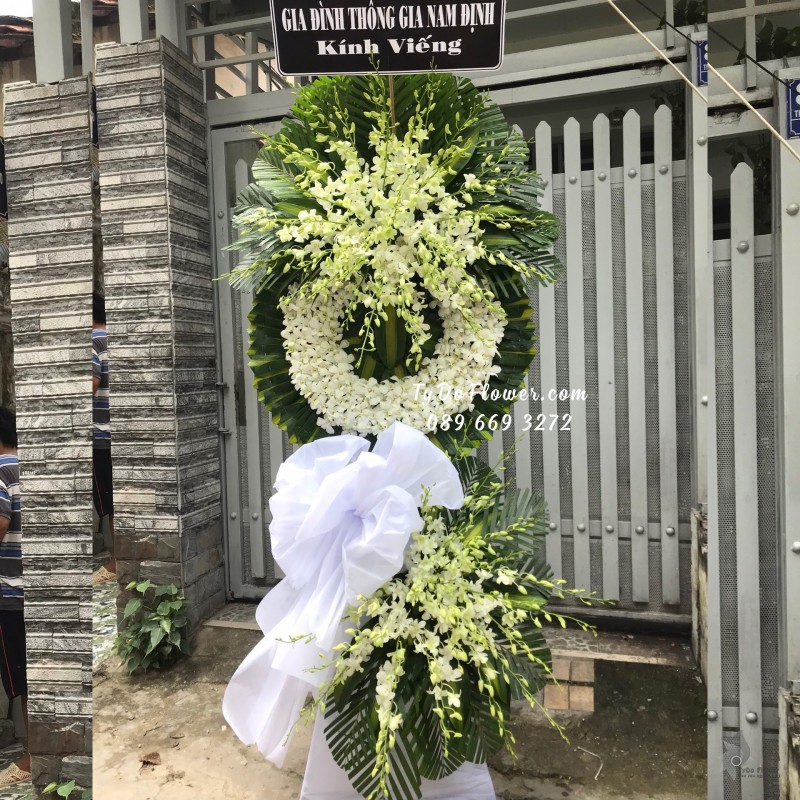 KCB0823871 KỆ HOA TANG LỄ VÒNG HOA CHI BUỒN Hoa Kính Viếng