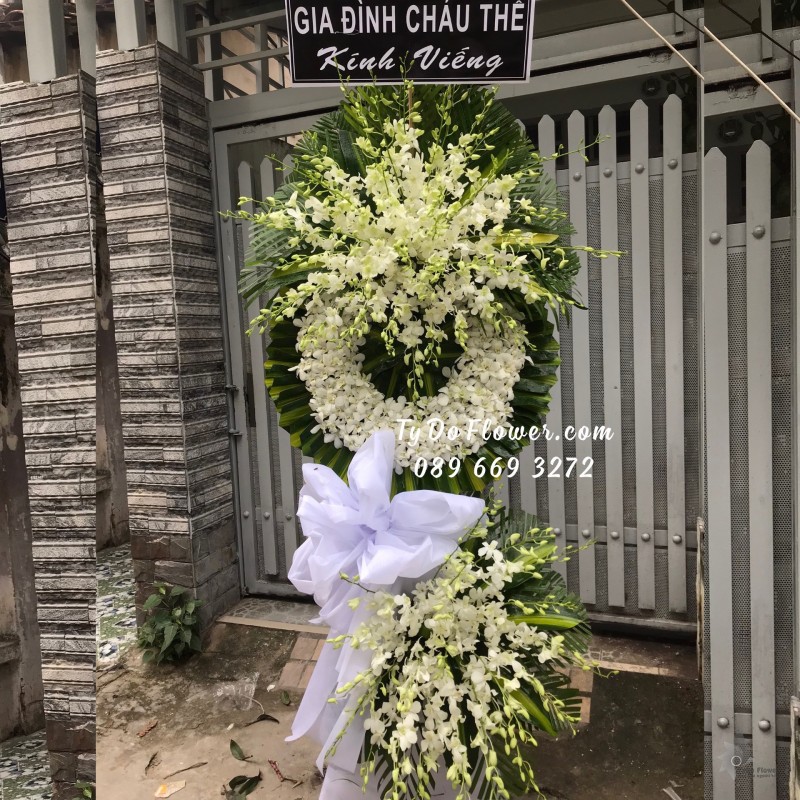 KCB0823872 KỆ HOA TANG LỄ VÒNG HOA CHI BUỒN Hoa Kính Viếng