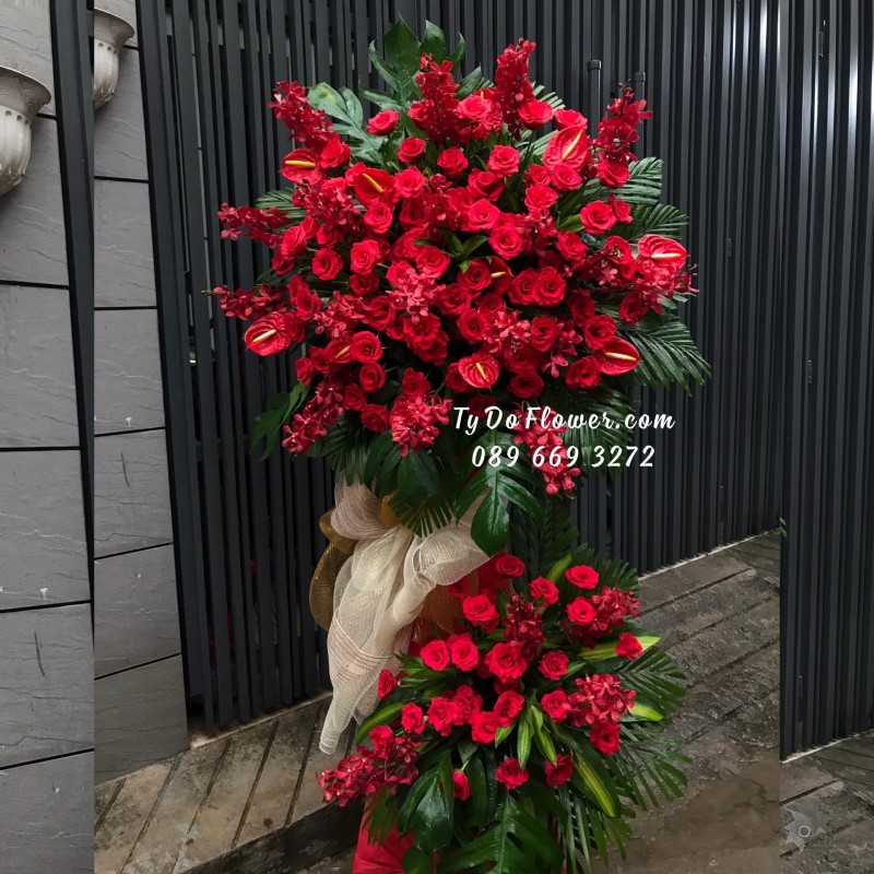 KCM0823878 KỆ HOA CHÚC MỪNG