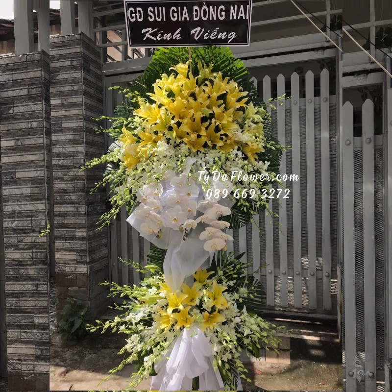 KCB0823883 KỆ HOA TANG LỄ VÒNG HOA CHI BUỒN Hoa Kính Viếng