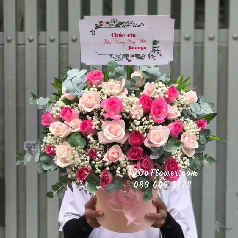 GIỎ HOA HỒNG KEM mix HOA HỒNG SEN Chúc Mừng Khai Trương Hồng Phát