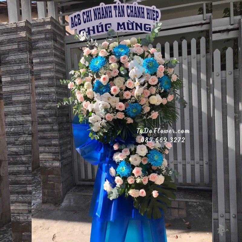 KCM0823916 KỆ HOA CHÚC MỪNG TONE MÀU XANH DƯƠNG