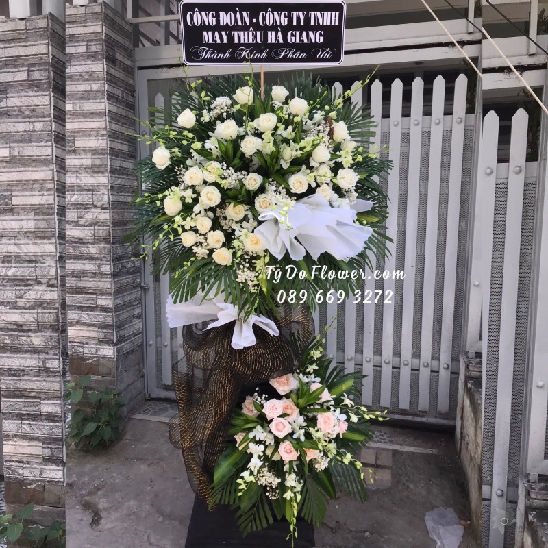 KCB0823927 KỆ HOA TANG LỄ VÒNG HOA CHI BUỒN Thành Kính Phân Ưu