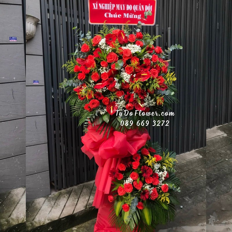 KCM10231071 KỆ HOA CHÚC MỪNG thiết kế chủ đạo Hoa Hồng Đỏ