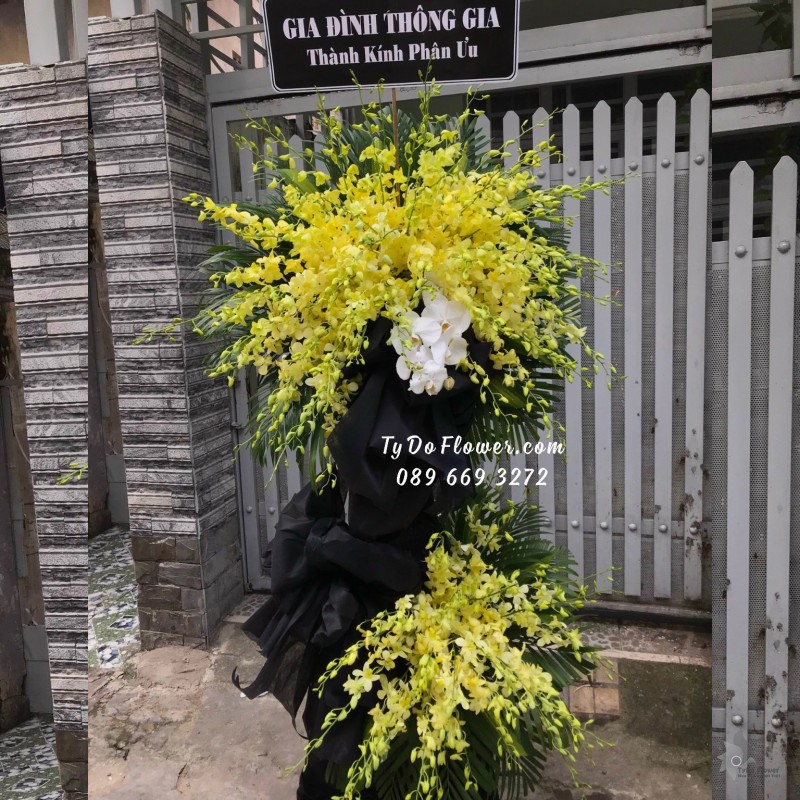 KCB10231075 KỆ HOA TANG LỄ VÒNG HOA CHIA BUỒN Thành Kính Phân Ưu