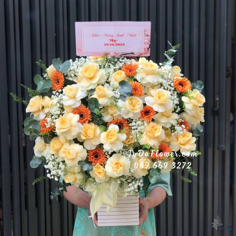 G11231117 GIỎ HOA CHÚC MỪNG SINH NHẬT MẸ thiết kế chủ đạo hoa hồng ngoại Juliet Roses