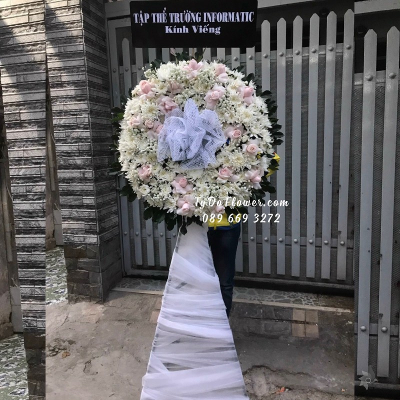 KCB11231177 KỆ HOA TANG LỄ VÒNG HOA CHIA BUỒN Hoa Kính Viếng