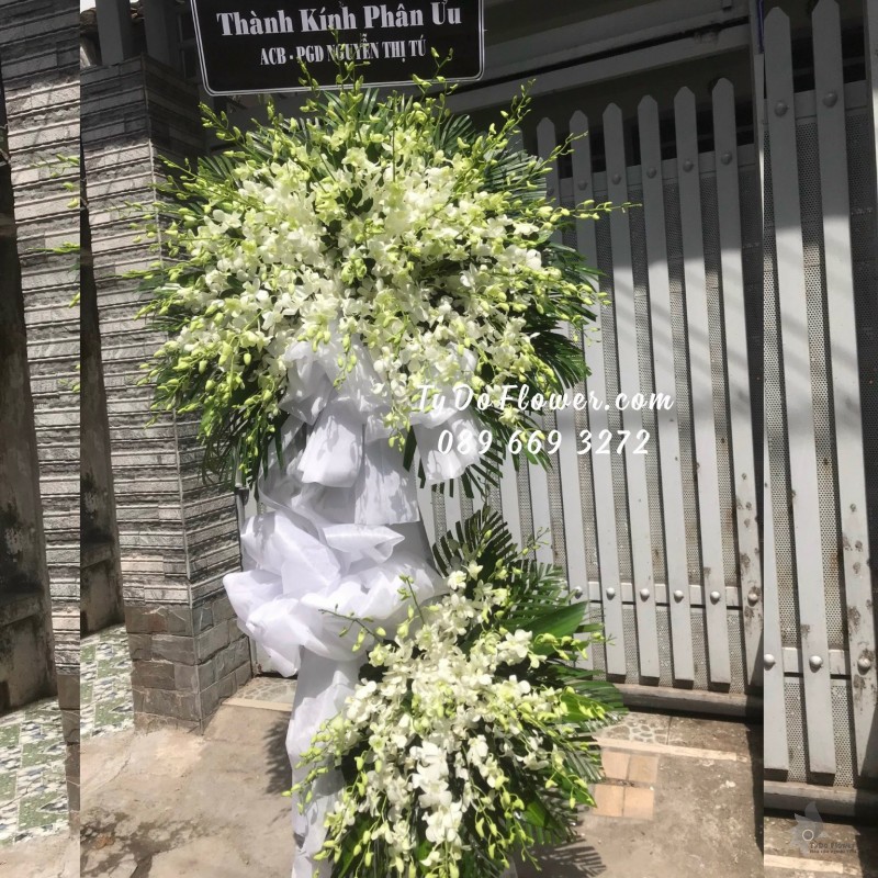 KCB11231178 KỆ HOA TANG LỄ VÒNG HOA CHIA BUỒN Thành Kính Phân Ưu