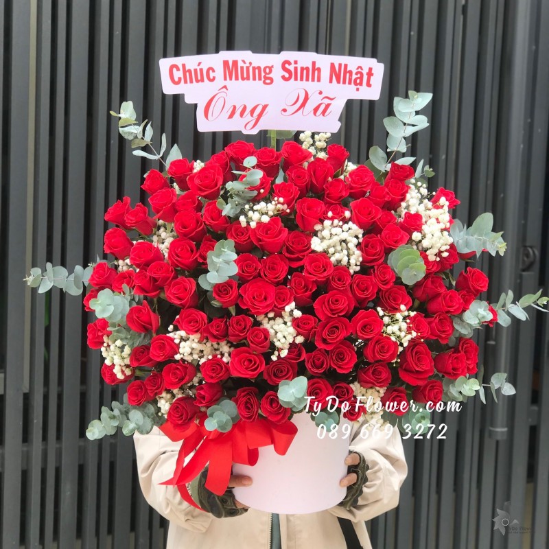 G01241295 GIỎ HOA CHÚC MỪNG SINH NHẬT ÔNG XÃ thiết kế 99 hoa hồng đỏ