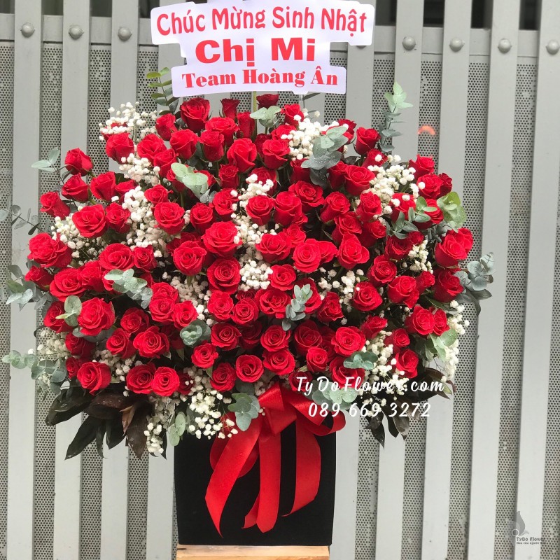 G01241303 GIỎ HOA CHÚC MỪNG SINH NHẬT thiết hoa hồng đỏ