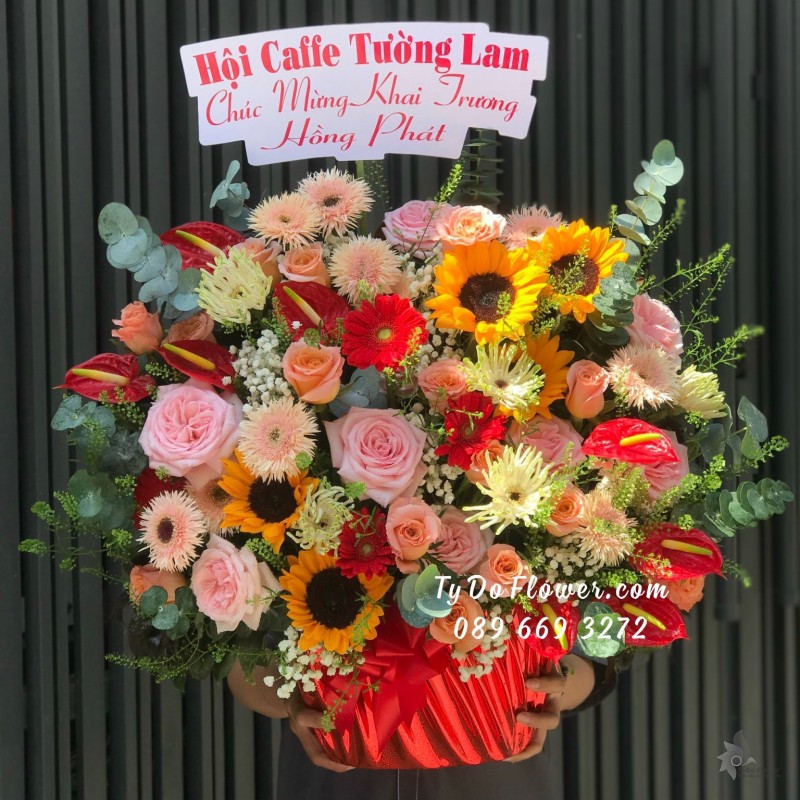 G02241364 GIỎ HOA CHÚC MỪNG KHAI TRƯƠNG HỒNG PHÁT thiết kế tone màu đỏ hồng, chủ đạo Hoa Hồng Ohara Pink Roses